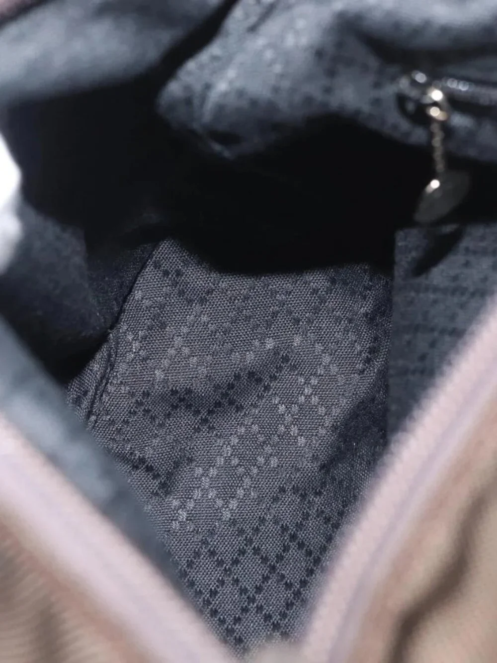 Gucci brand	gucci color	brown